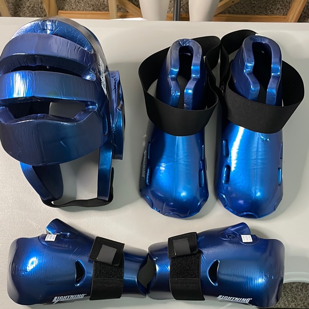 Pro Force Lightning Sparring Gear